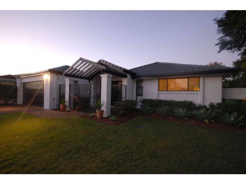 18 Resort Drive, Robina QLD 4226