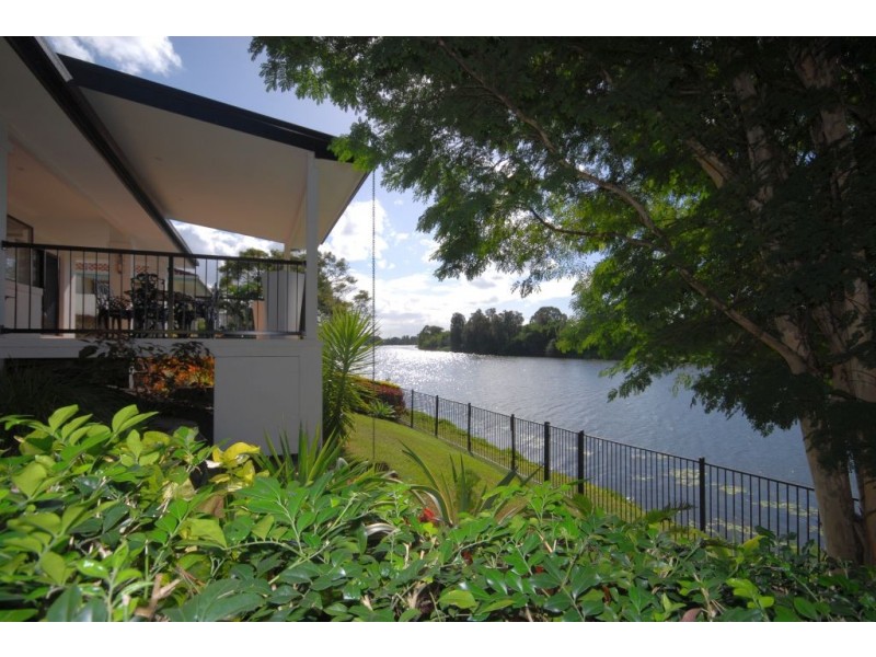 18 Resort Drive, Robina QLD 4226