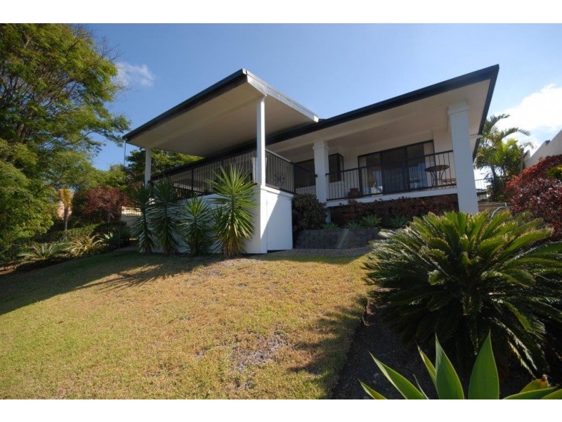 18 Resort Drive, Robina QLD 4226