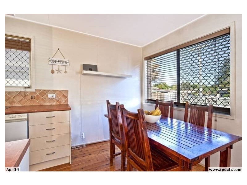 15 Nambur Street, Runaway Bay QLD 4216
