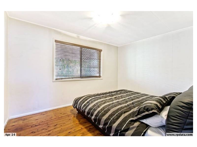 15 Nambur Street, Runaway Bay QLD 4216