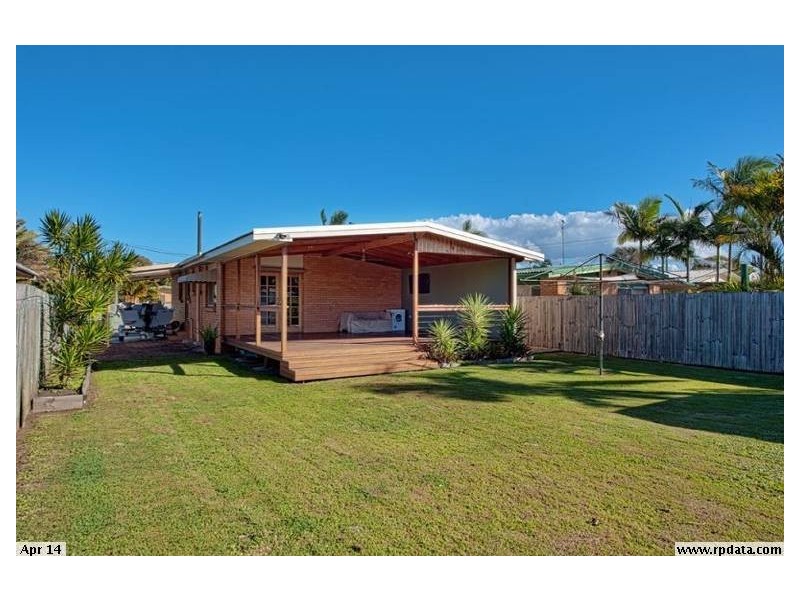 15 Nambur Street, Runaway Bay QLD 4216