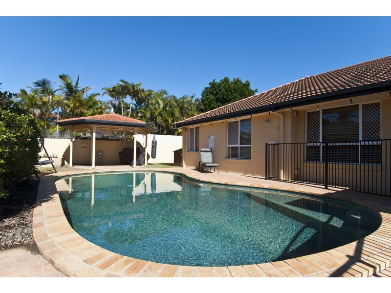 39 Beauty Point Drive, Robina QLD 4226