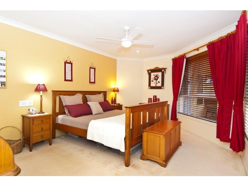 39 Beauty Point Drive, Robina QLD 4226
