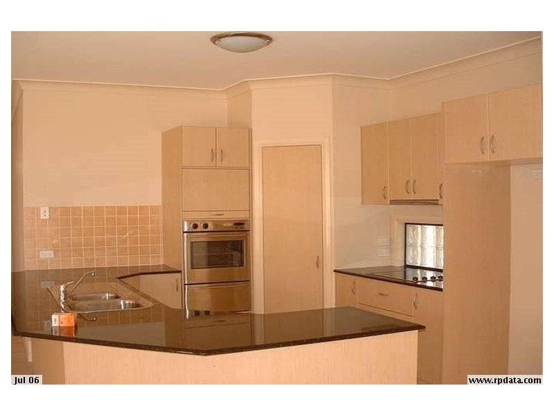 11 Acton Drive, Varsity Lakes QLD 4227