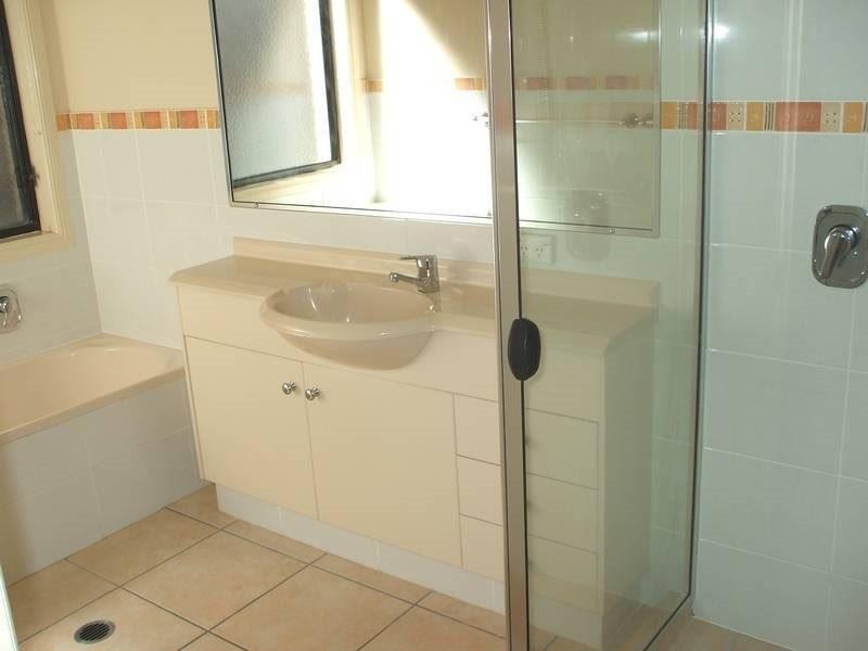 11 Acton Drive, Varsity Lakes QLD 4227