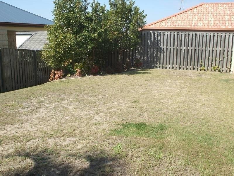 11 Acton Drive, Varsity Lakes QLD 4227