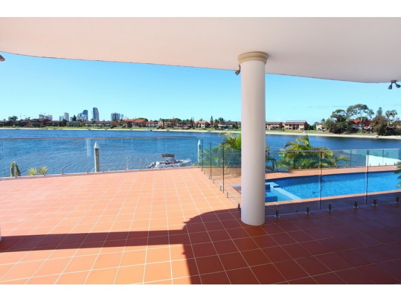 13 Intrepid Drive, Mermaid Waters QLD 4218