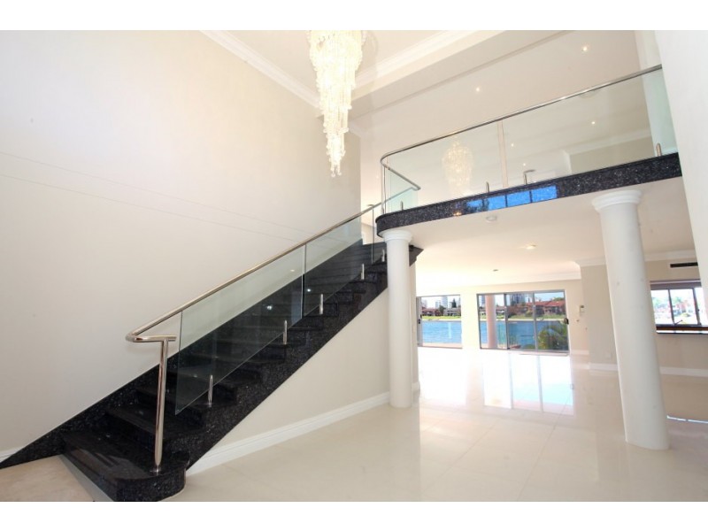 13 Intrepid Drive, Mermaid Waters QLD 4218