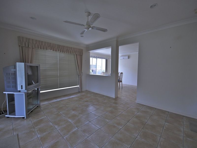 4 Randwick Court, Varsity Lakes QLD 4227