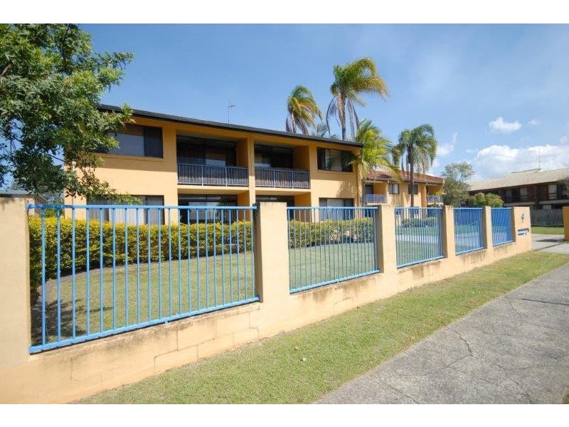5/4 Oceanic Drive, Mermaid Waters QLD 4218