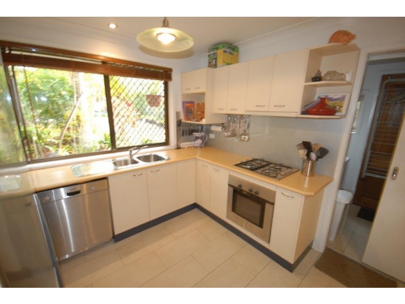 2/48 Glen Eagles Drive, Robina QLD 4226