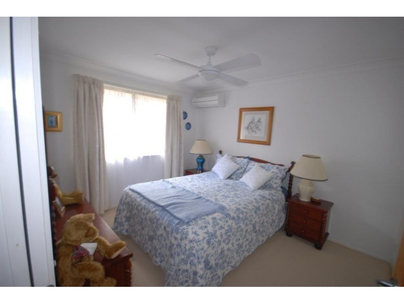 2/48 Glen Eagles Drive, Robina QLD 4226