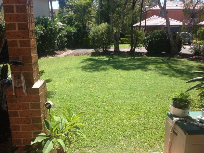 2/3 Bronberg Court, Southport QLD 4215