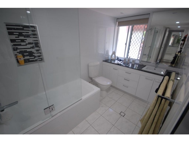 9/32 William Street, Mermaid Beach QLD 4218