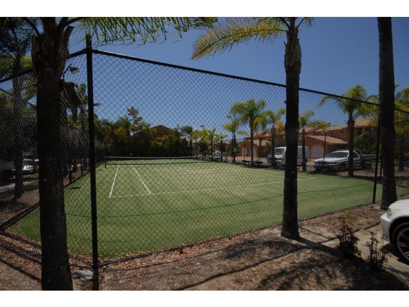 40/1 Resort Drive, Robina QLD 4226