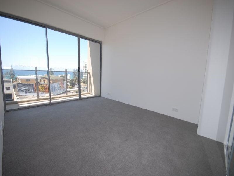 223 Miami 1 Toombul Avenue, Miami QLD 4220