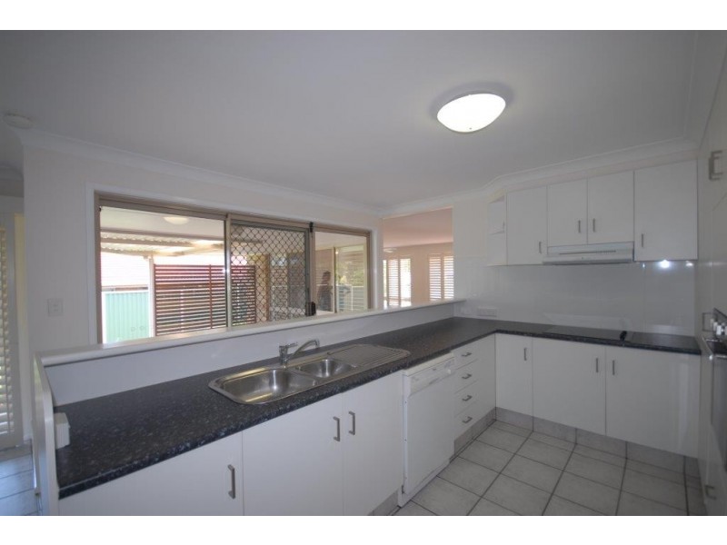 4 Beauty Point Drive, Robina QLD 4226