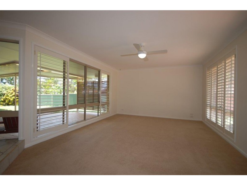 4 Beauty Point Drive, Robina QLD 4226