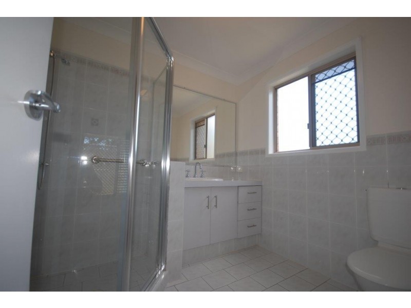 4 Beauty Point Drive, Robina QLD 4226