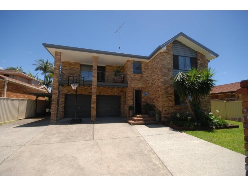 3 Razorbill Street, Burleigh Waters QLD 4220