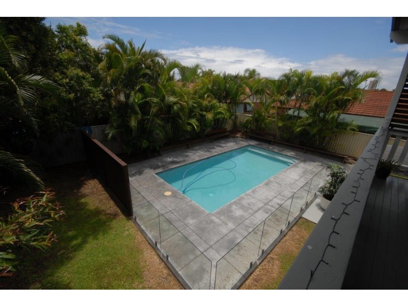 3 Razorbill Street, Burleigh Waters QLD 4220