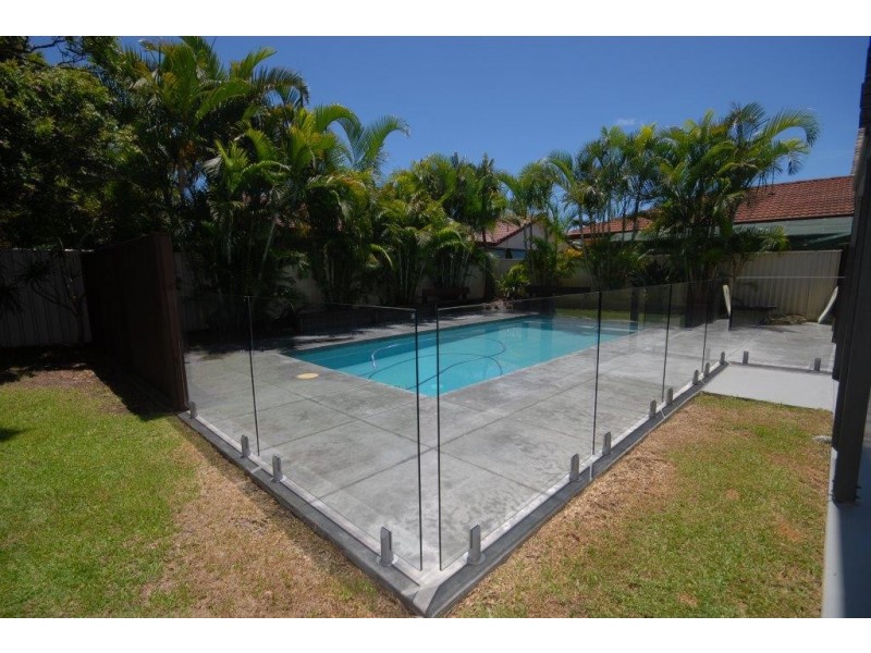 3 Razorbill Street, Burleigh Waters QLD 4220