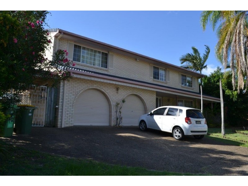 11 Compass Court, Mermaid Waters QLD 4218