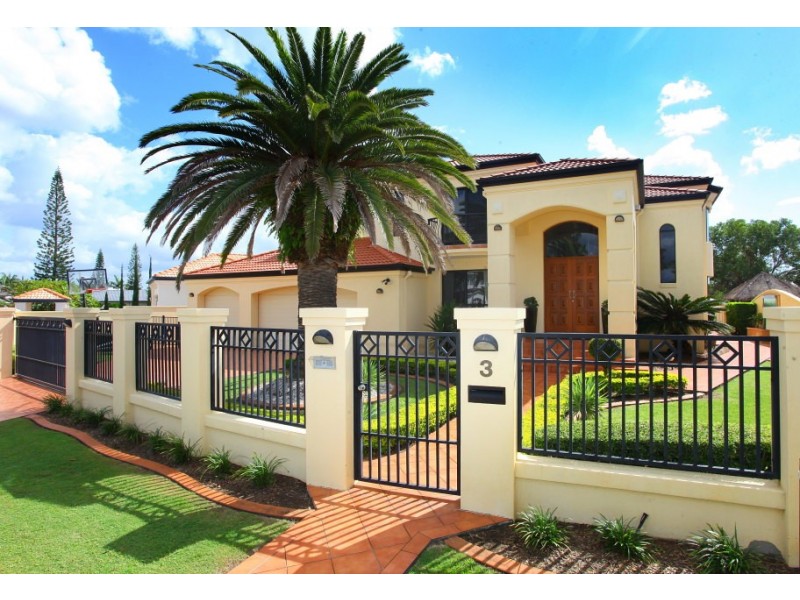 3 St Martin Place, Clear Island Waters QLD 4226