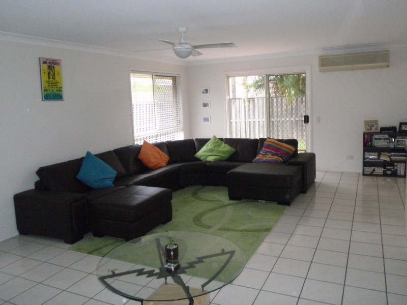 248 Christine Avenue, Burleigh Waters QLD 4220