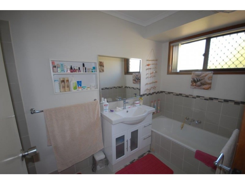 Villa 5, 9 Cottesloe Drive, Robina QLD 4226