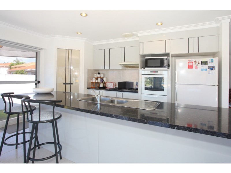 21 Allandale Entrance, Mermaid Waters QLD 4218