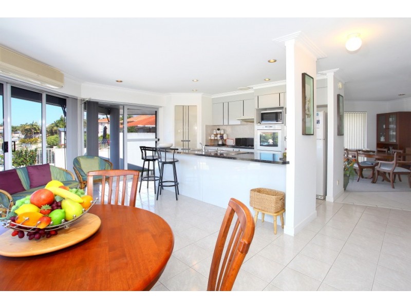 21 Allandale Entrance, Mermaid Waters QLD 4218