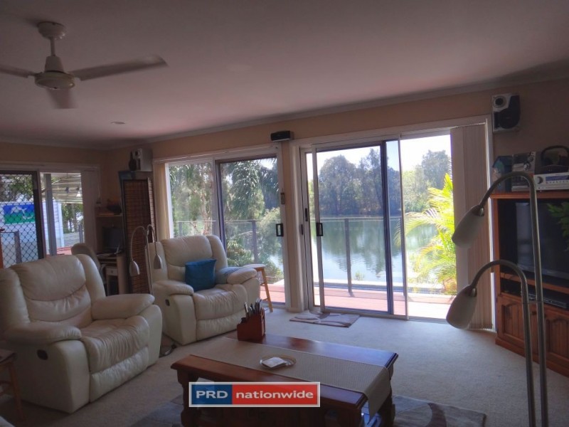 32 Emerton Crescent, Robina QLD 4226