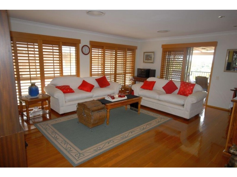 6 Federal Place, Robina QLD 4226