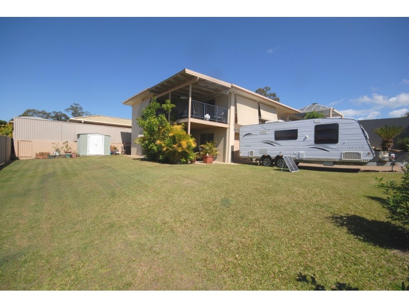 6 Federal Place, Robina QLD 4226