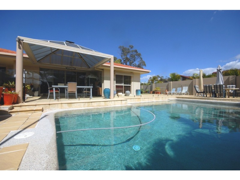 6 Federal Place, Robina QLD 4226