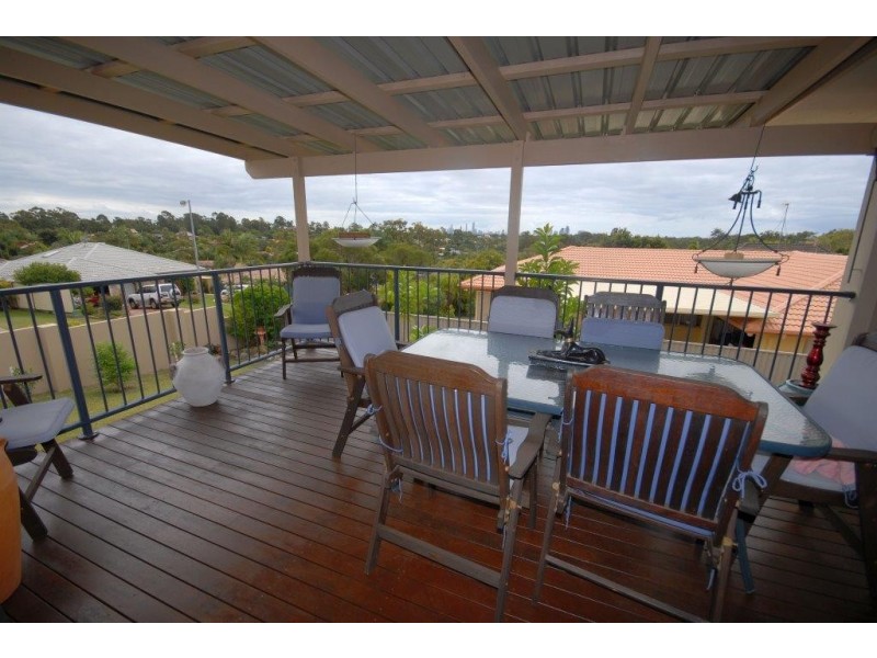 6 Federal Place, Robina QLD 4226