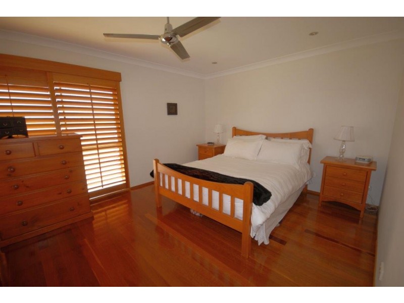 6 Federal Place, Robina QLD 4226