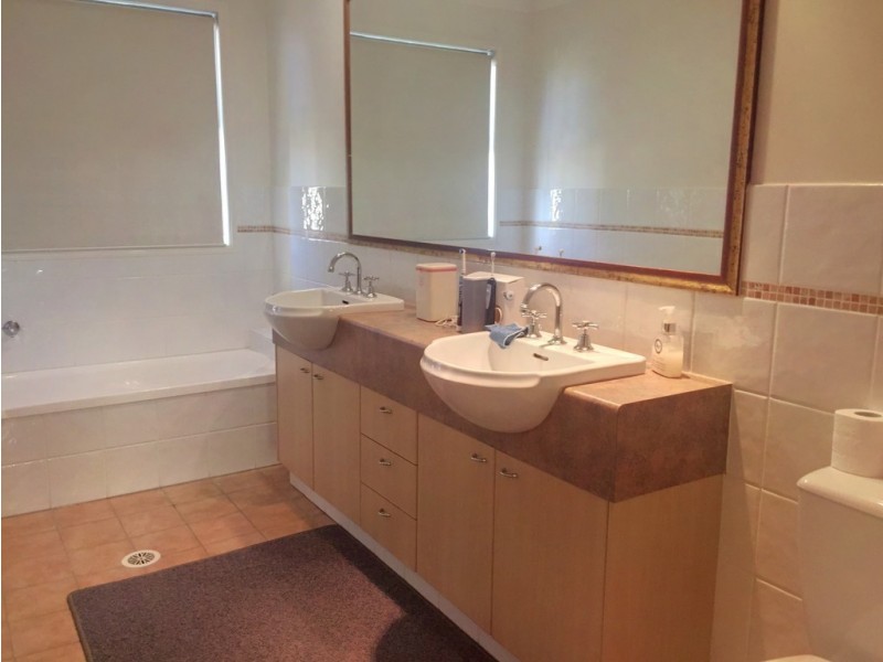 13/37 Paradise Springs Ave, Robina QLD 4226