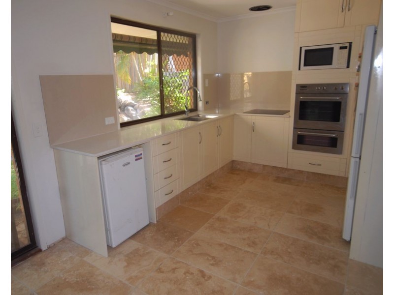 24/1 Kentwood Drive, Robina QLD 4226