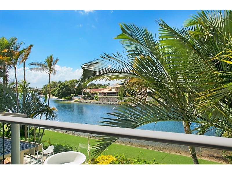 97/300 Cottesloe Drive, Mermaid Waters QLD 4218