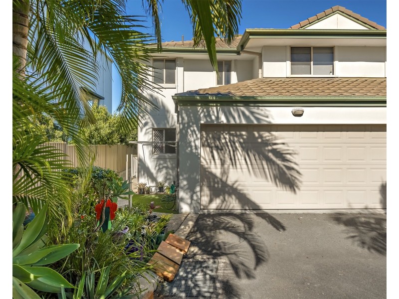 4/50 Blake Street, Southport QLD 4215