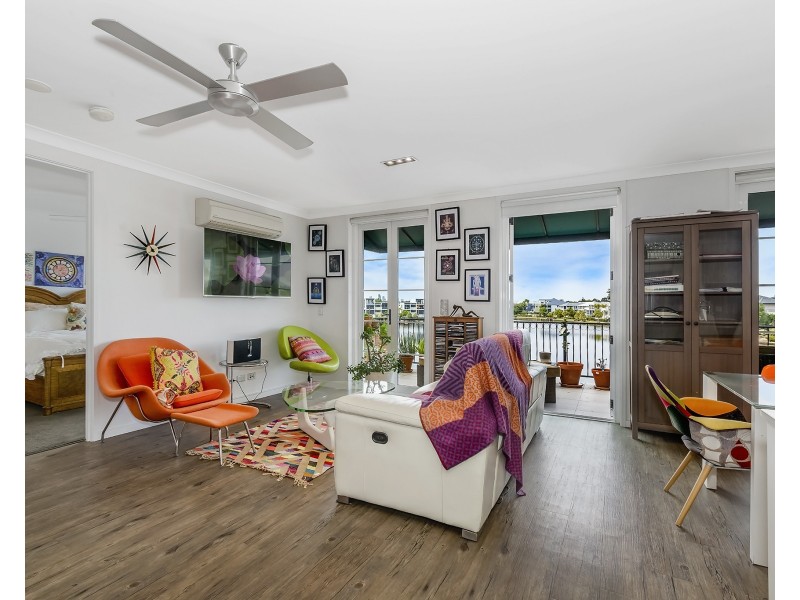16/3030 The Boulevard, Carrara QLD 4211