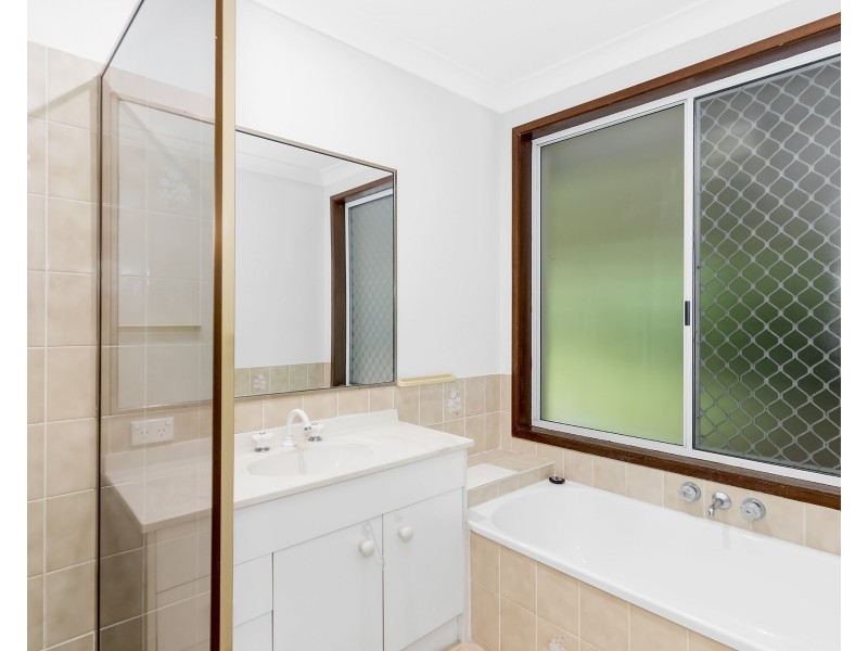 13 Drummoyne Court, Robina QLD 4226