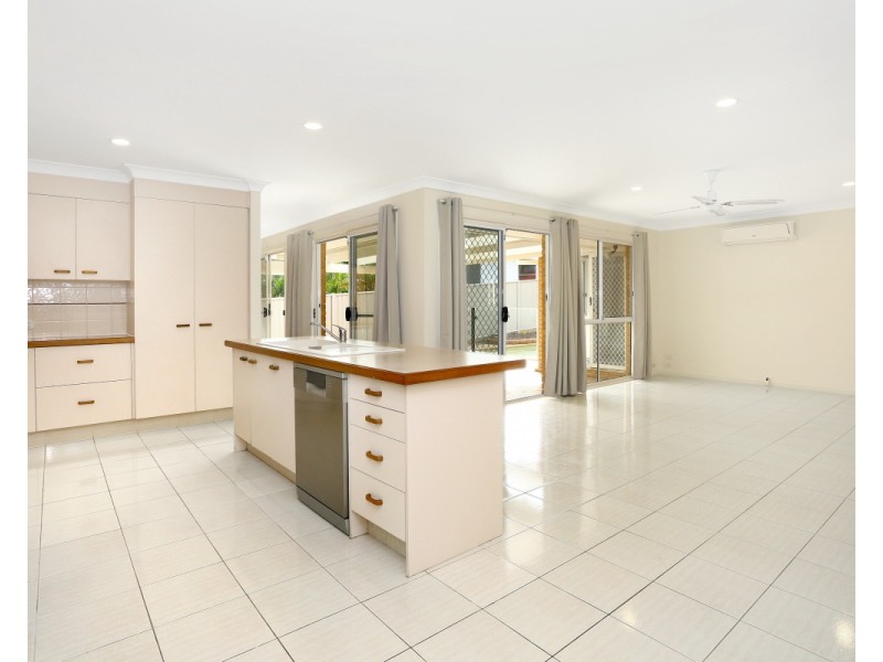 11 Kilburn Street, Robina QLD 4226