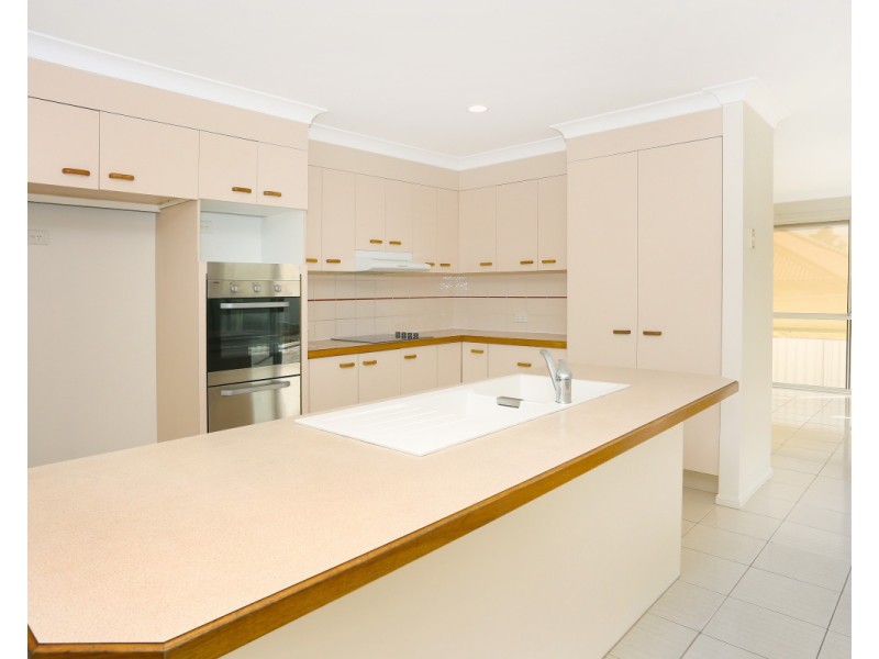 11 Kilburn Street, Robina QLD 4226