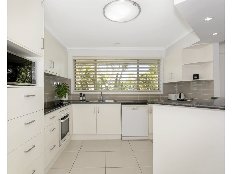 1 Dandenong Terrace, Robina QLD 4226