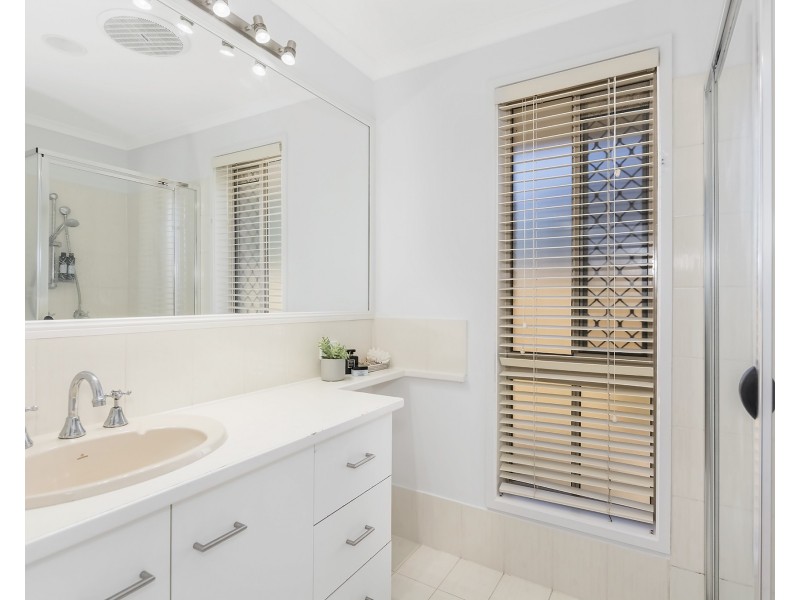 1 Dandenong Terrace, Robina QLD 4226