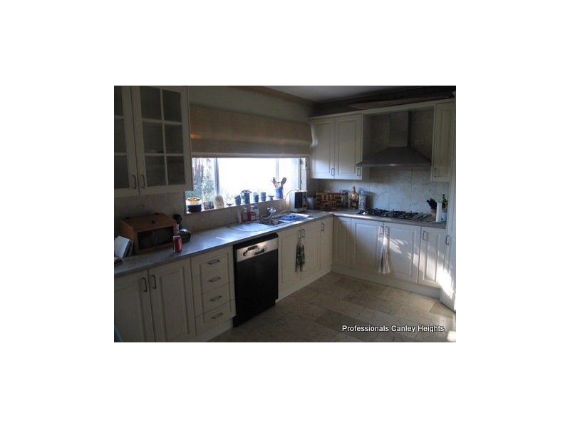 83a Lindeman Crescent, Green Valley NSW 2168